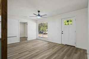 404 Limestone Dr - Photo 2 of 20