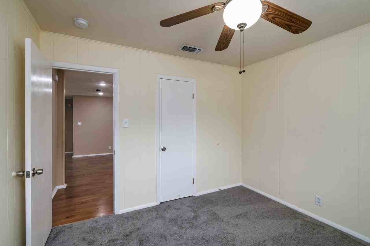 3800 Acton Hwy - Photo 6 of 33