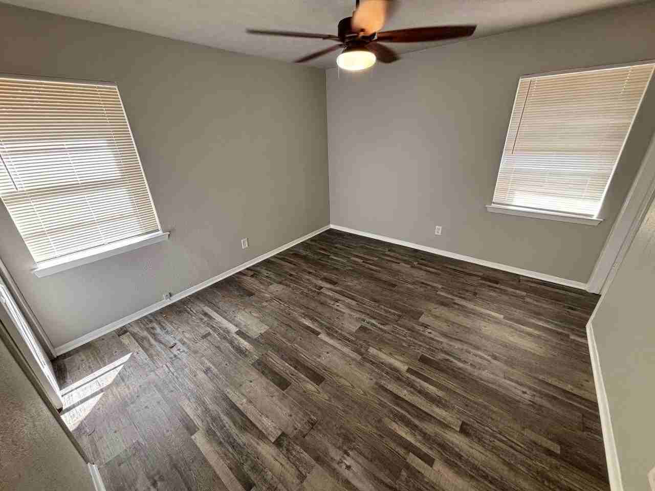 2522 Cunningham St - Photo 2 of 18