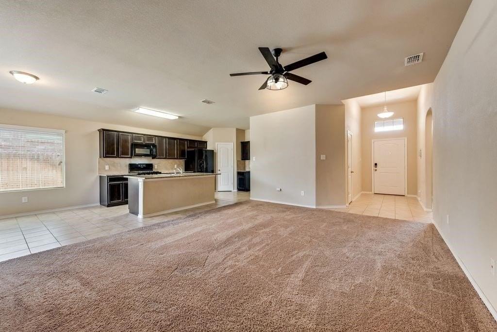 6320 Eagle Pier Way - Photo 3 of 29
