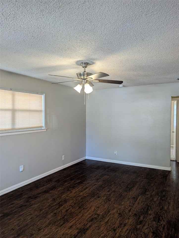 5124 Sears Dr - Photo 4 of 18