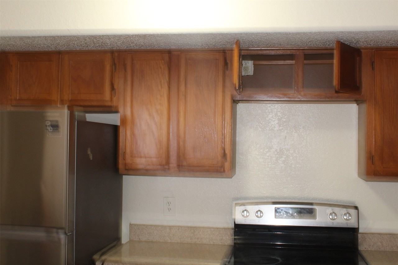 9809 Walnut St #210 - Photo 2 of 24