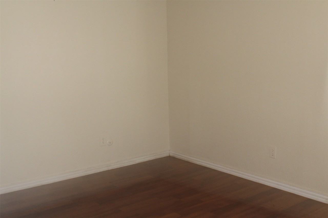 9809 Walnut St #210 - Photo 4 of 24