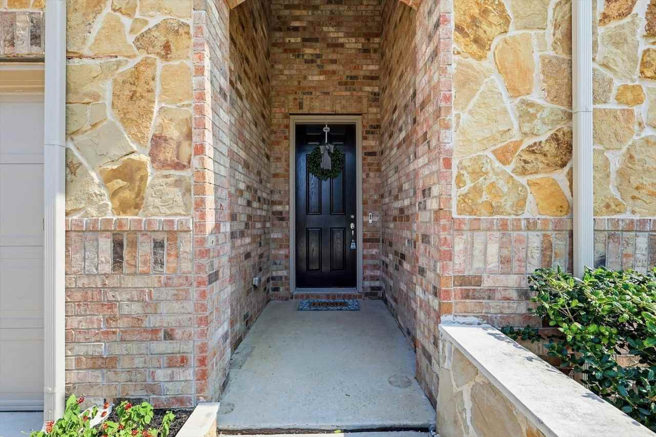 2371 Canary Grass Ln - Photo 3 of 36