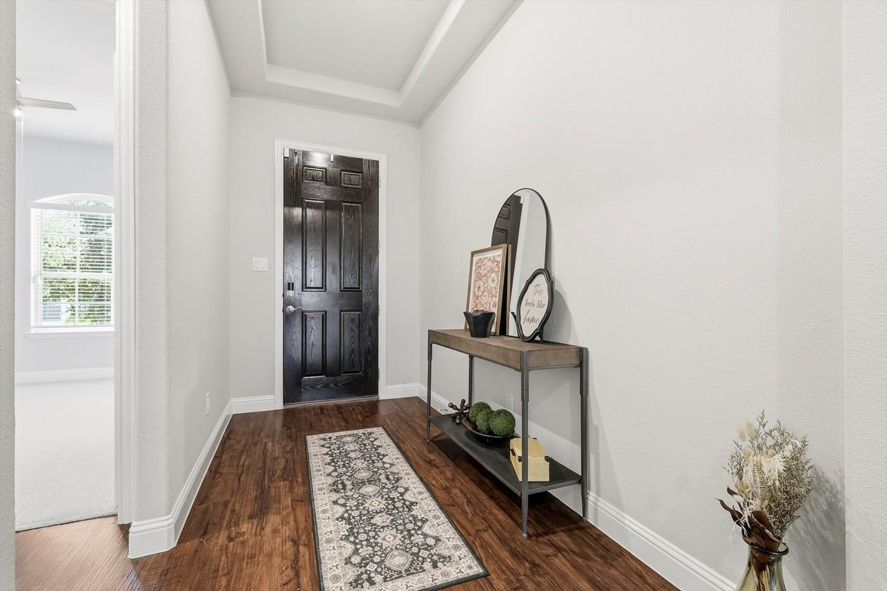 2371 Canary Grass Ln - Photo 4 of 36
