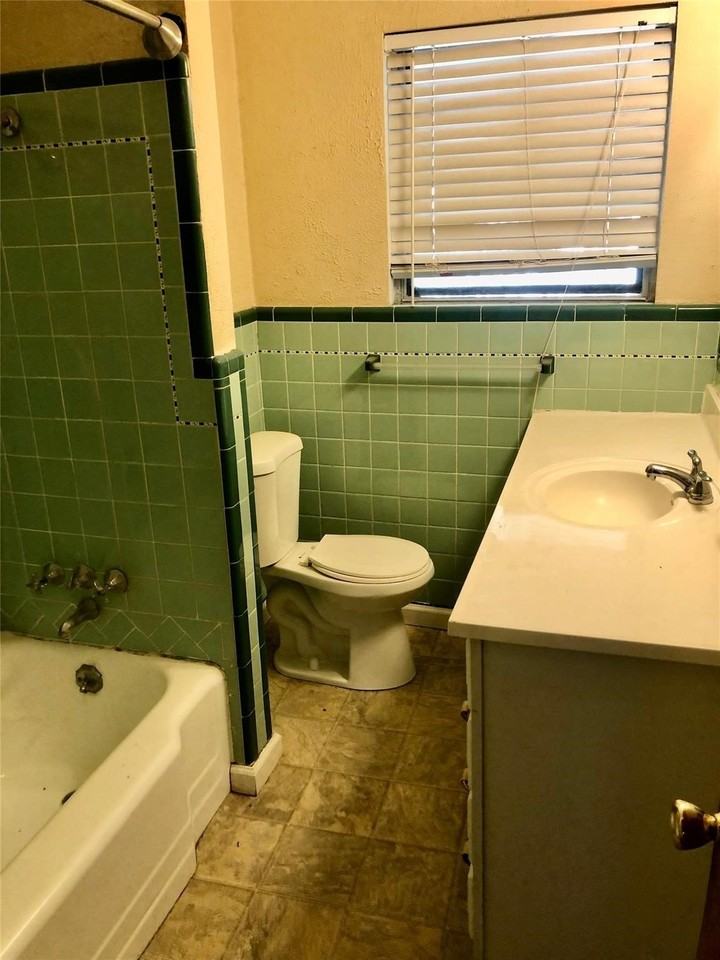 2204 Healey Dr - Photo 5 of 7