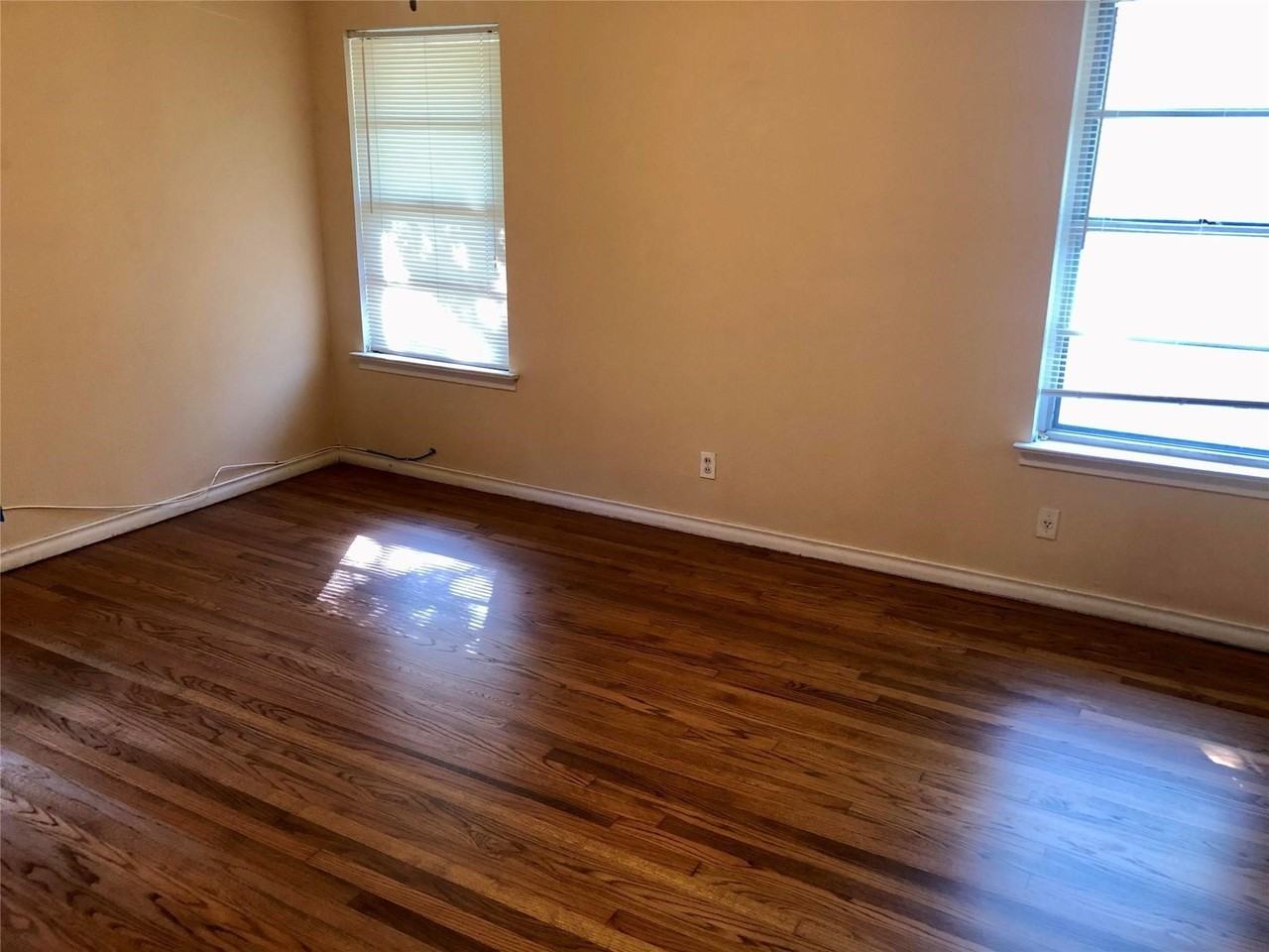 2204 Healey Dr - Photo 6 of 7