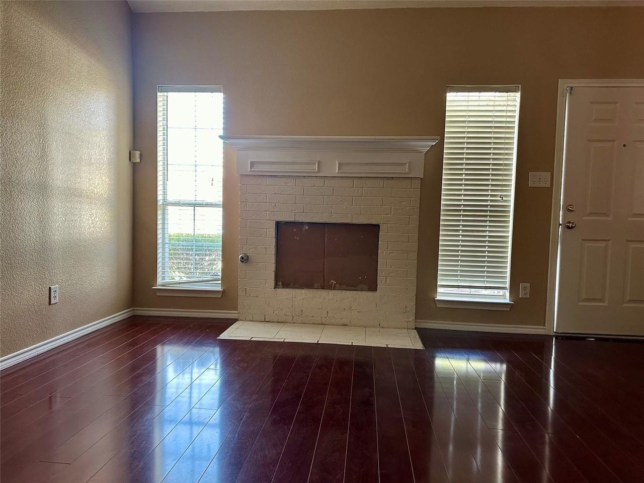 1452 Saint Gallen Ln - Photo 3 of 12