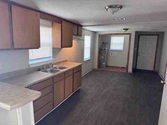 1233 13th St Nw - Photo 3 of 9