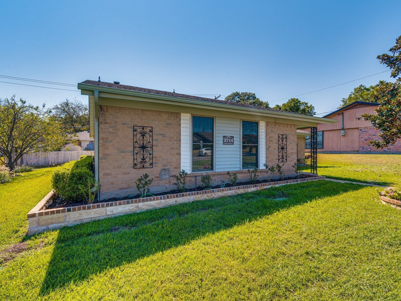 2714 Meadow Bluff Ln - Photo 3 of 35