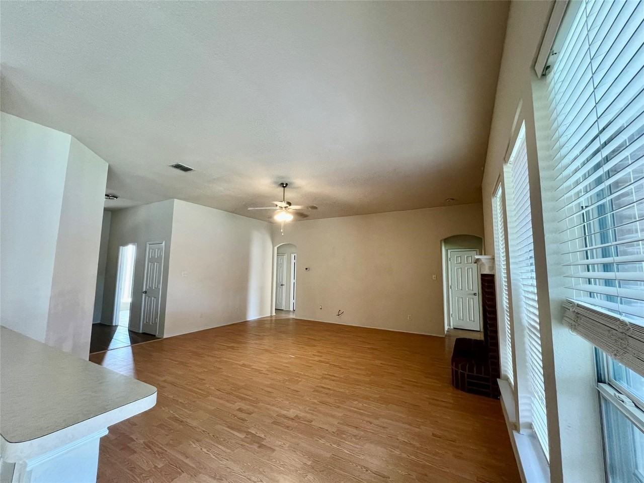 1801 Kathryn Ct - Photo 4 of 14