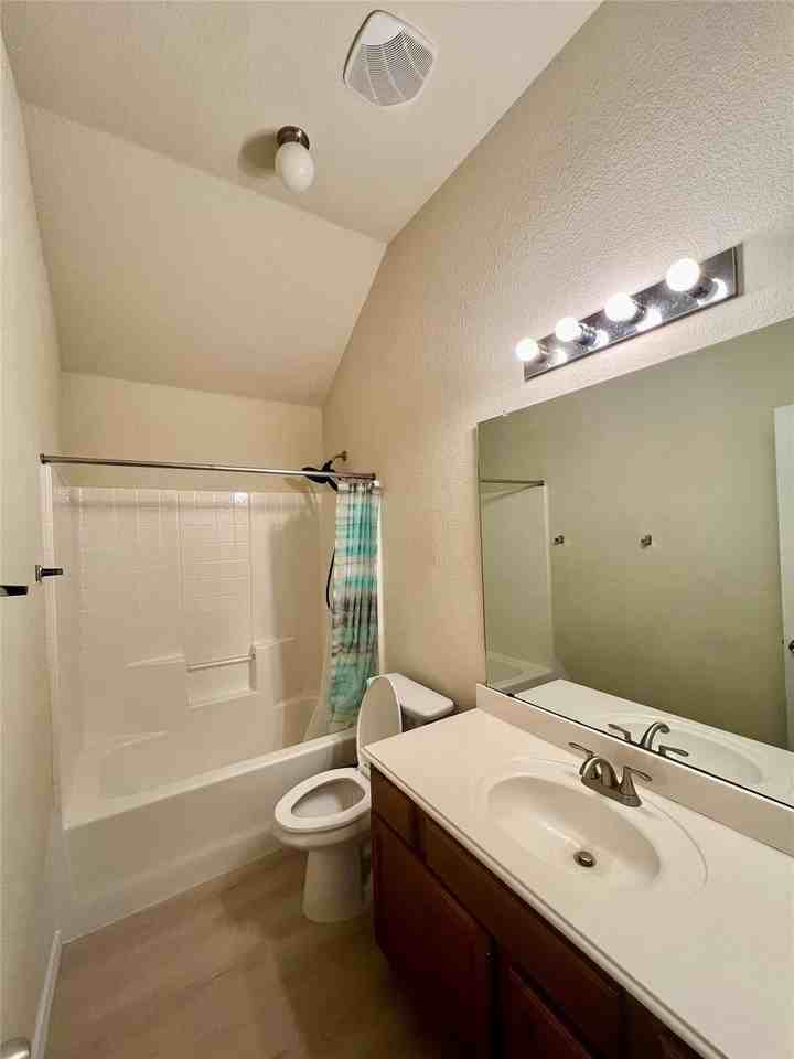 1801 Kathryn Ct - Photo 6 of 14