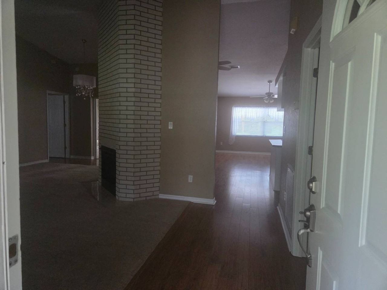 1553 Buck St - Photo 5 of 33