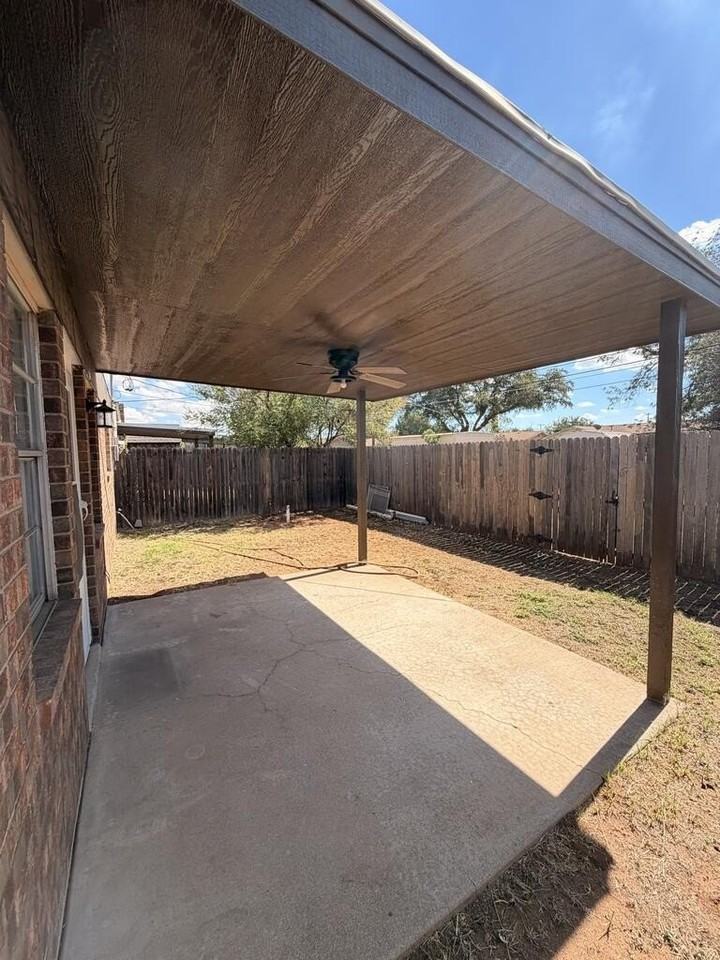 1315 Tanglewood Ln - Photo 6 of 11