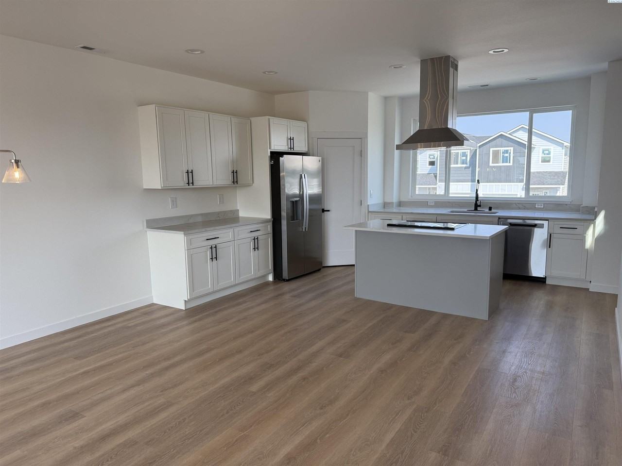 106 Claret Dr - Photo 3 of 8