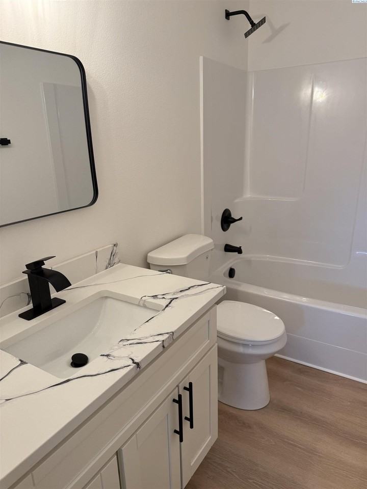 106 Claret Dr - Photo 5 of 8