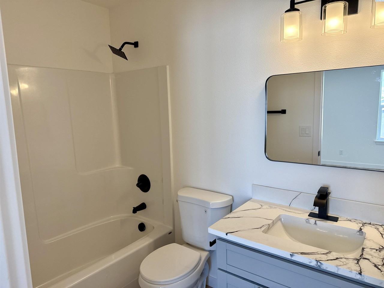 110 Claret Dr - Photo 6 of 10