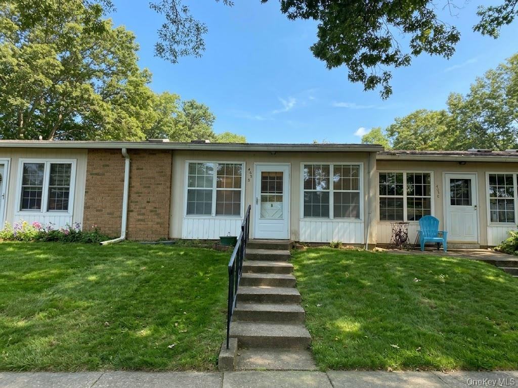 405 Woodbridge Dr ##D - Photo 2 of 20