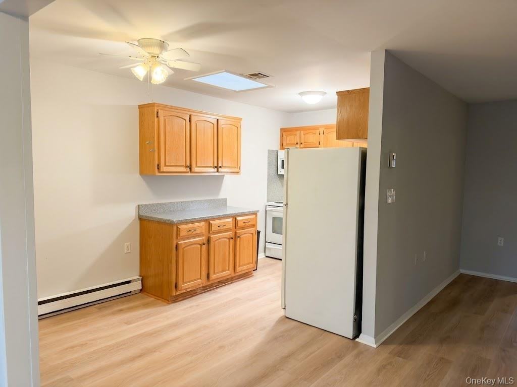 405 Woodbridge Dr ##D - Photo 6 of 20