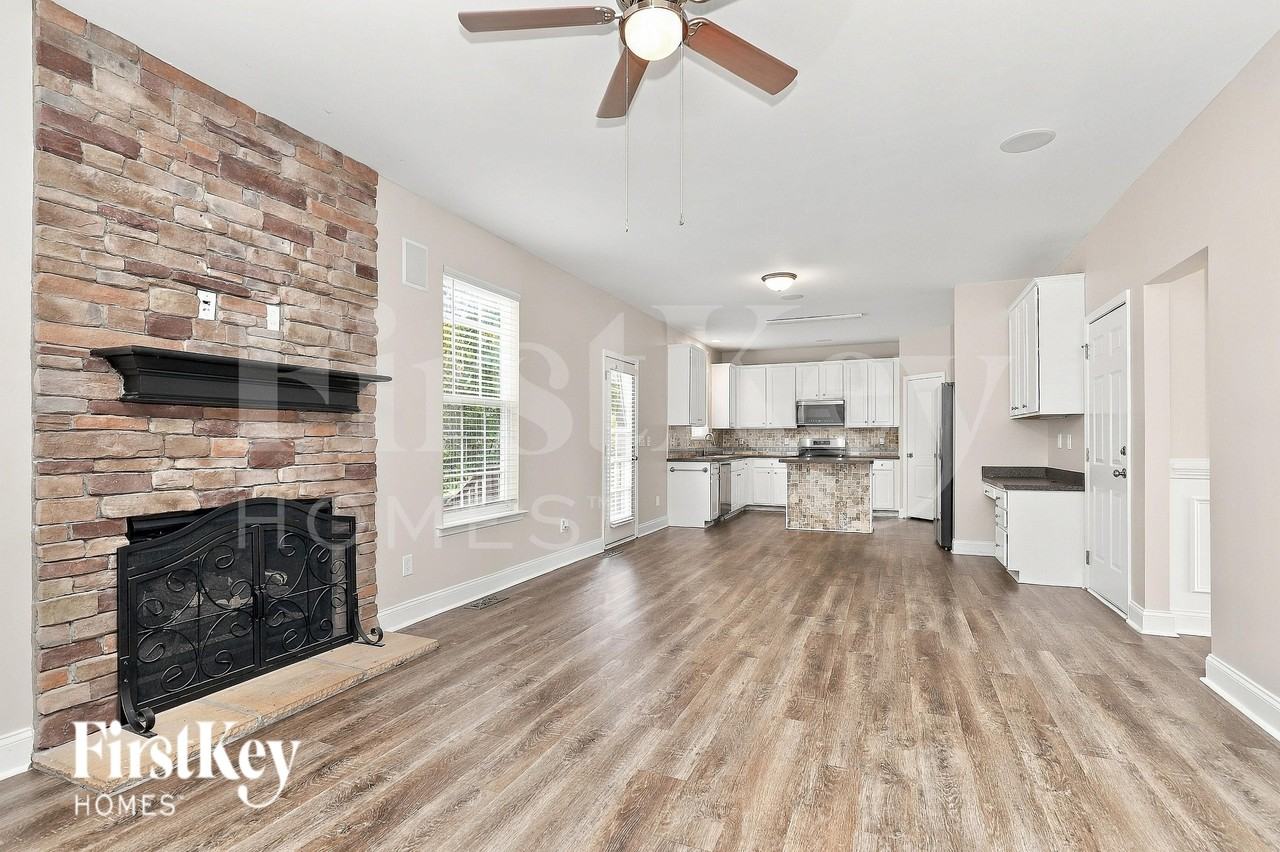 365 Mahogany Dr - Photo 7 of 19