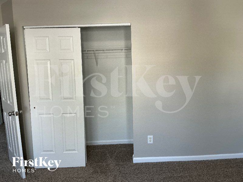 604 Magna Dr - Photo 4 of 11