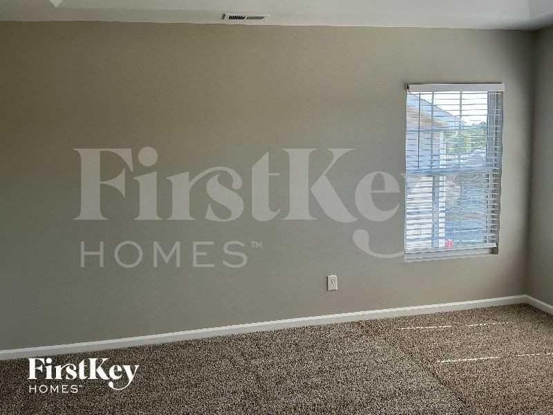 604 Magna Dr - Photo 6 of 11