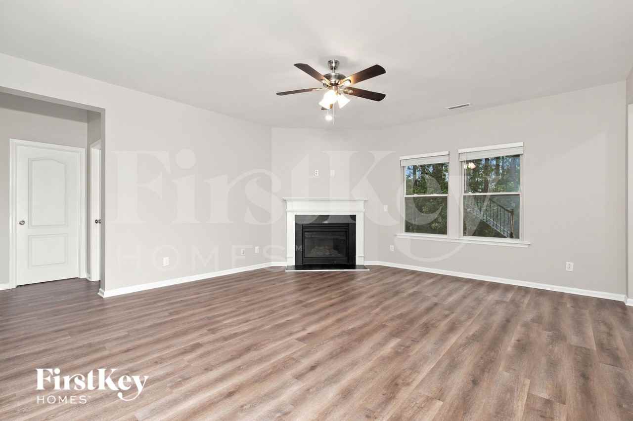 1604 Fern Hollow Trl - Photo 2 of 19
