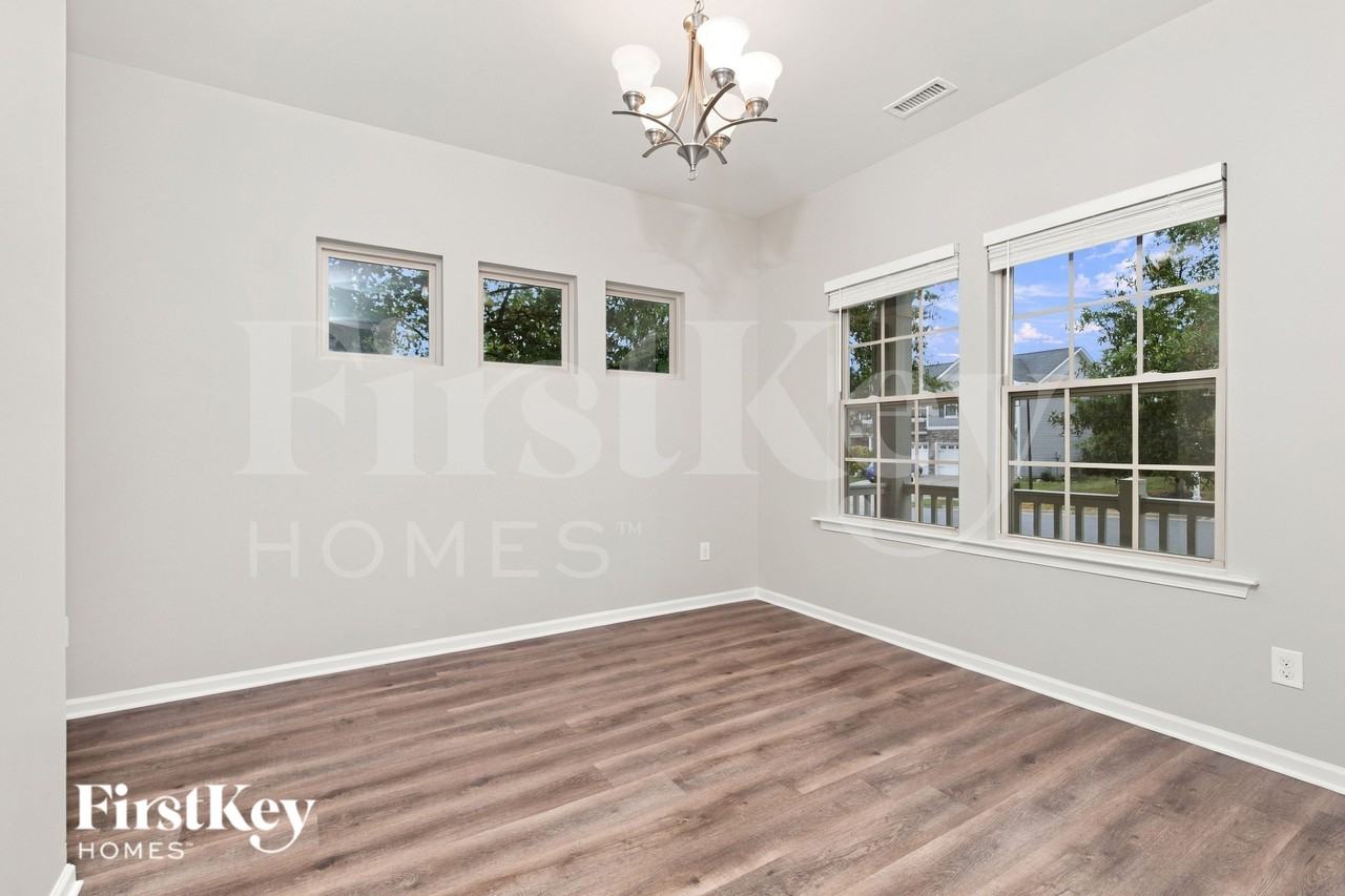 1604 Fern Hollow Trl - Photo 5 of 19