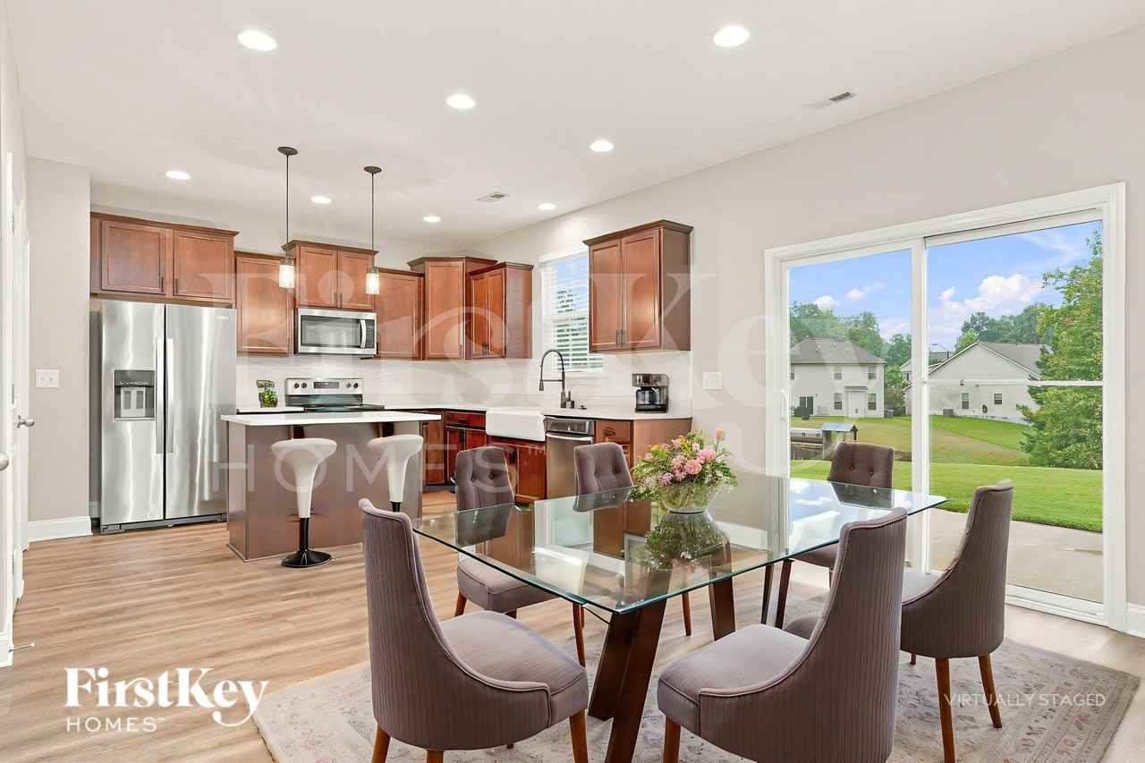 67 Dando St - Photo 4 of 19