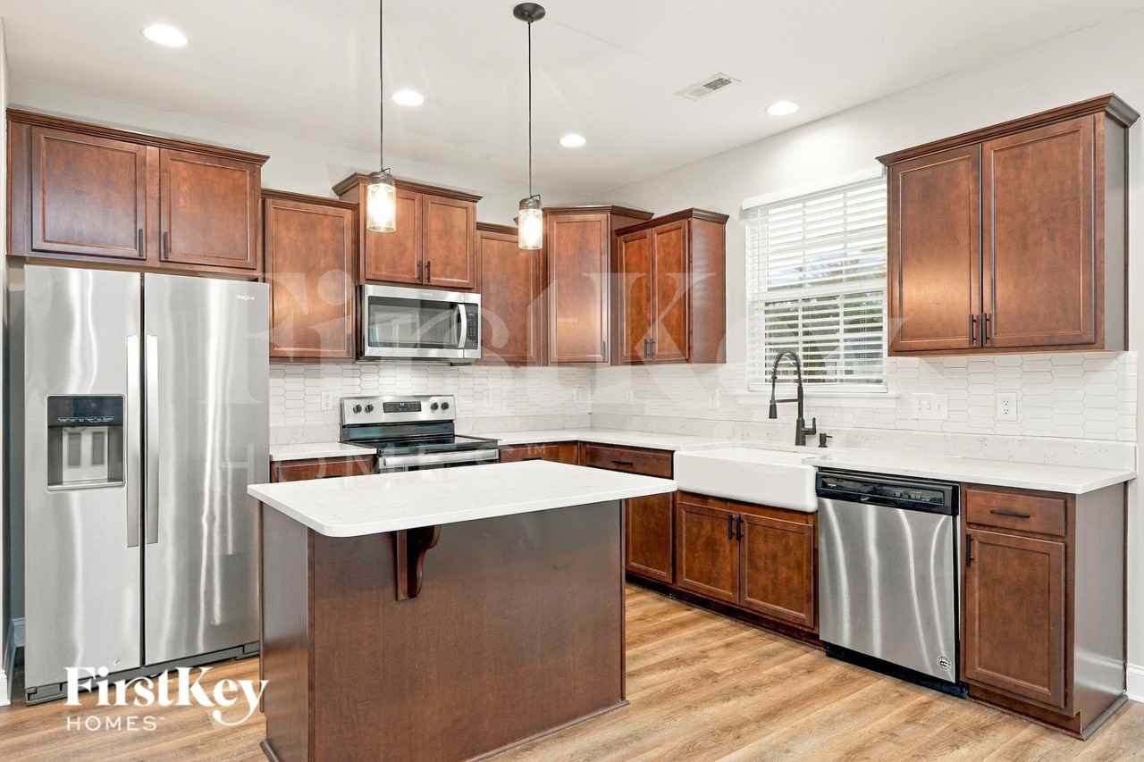 67 Dando St - Photo 5 of 19