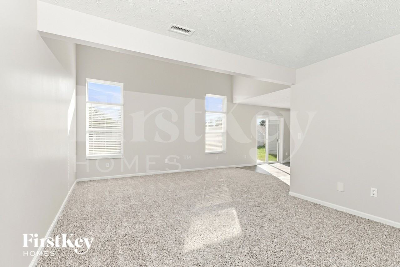 2134 Exemplar Ct - Photo 4 of 19