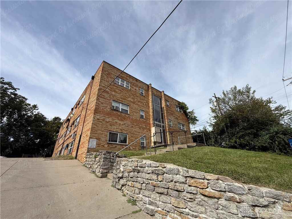 947 Grand Ave ##16