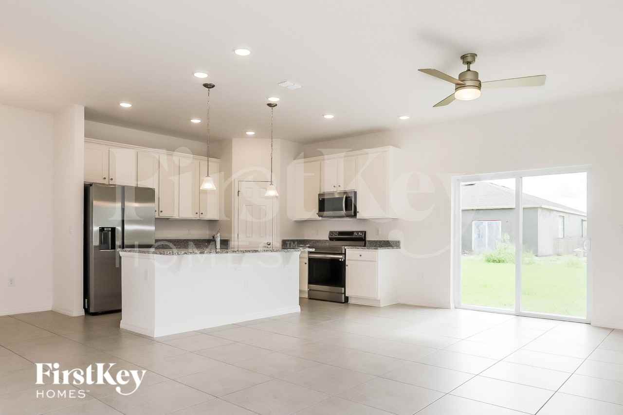 503 Crown Rose Dr - Photo 4 of 16