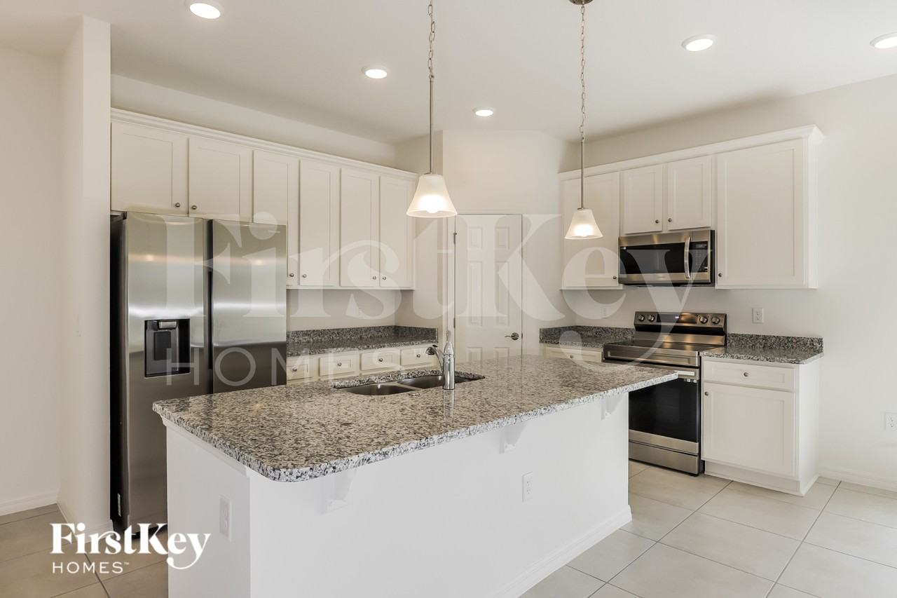 503 Crown Rose Dr - Photo 6 of 16