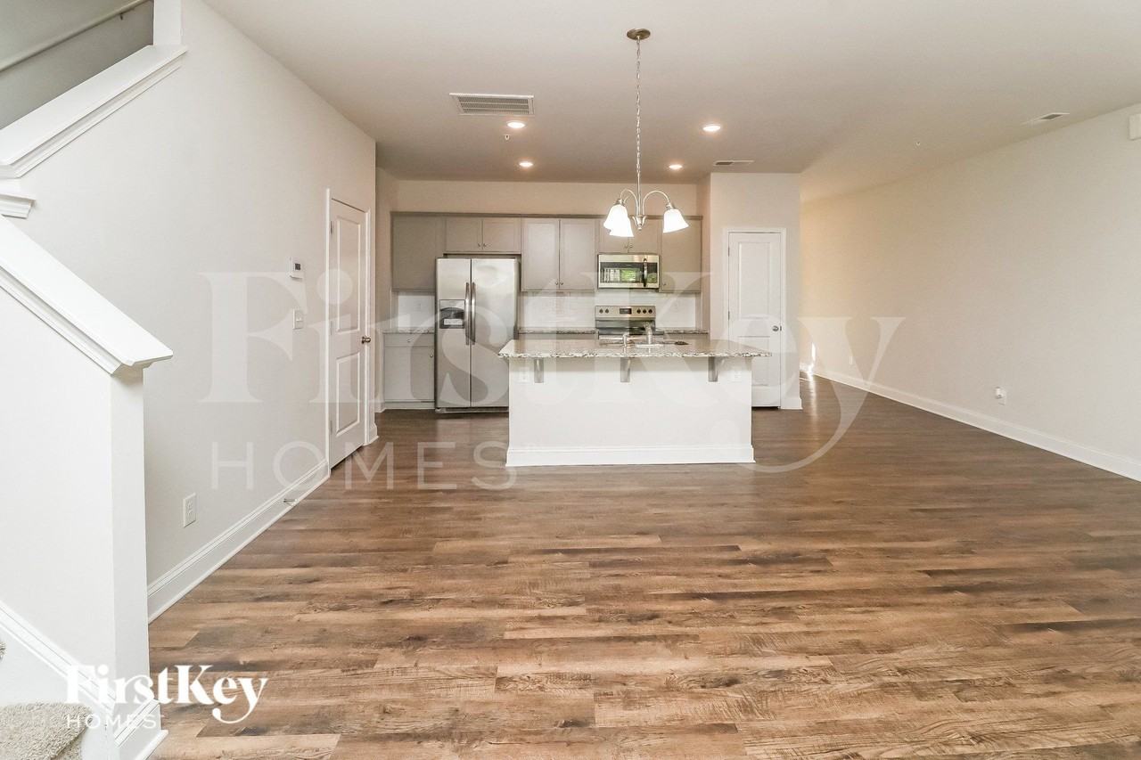 2027 Cypress Village Dr Nw - Photo 3 of 15