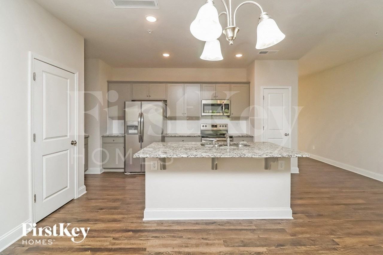 2027 Cypress Village Dr Nw - Photo 4 of 15