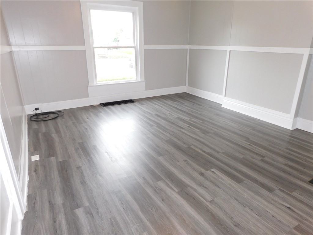 1508 Maiden Ln - Photo 5 of 17