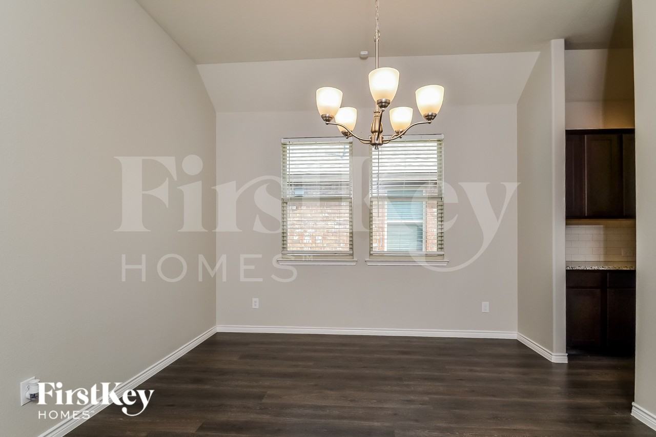 4604 Essonite Rd - Photo 4 of 16