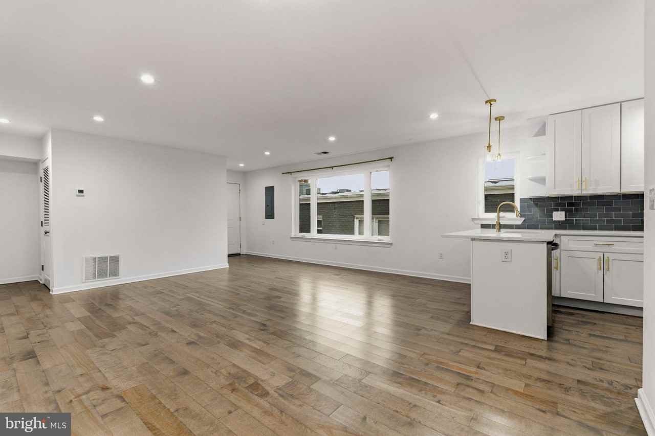 4442B E St Se ##5 - Photo 4 of 16