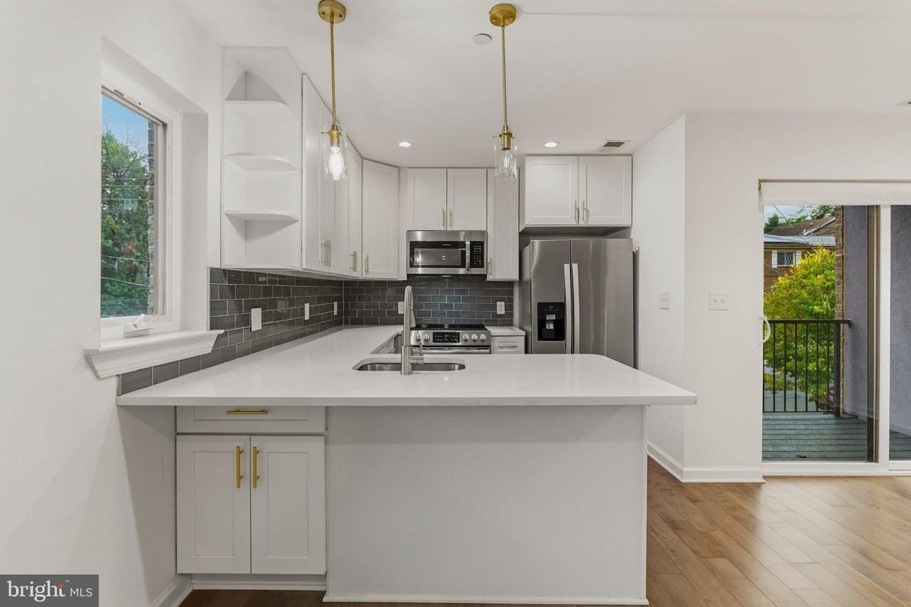 4442B E St Se ##5 - Photo 5 of 16