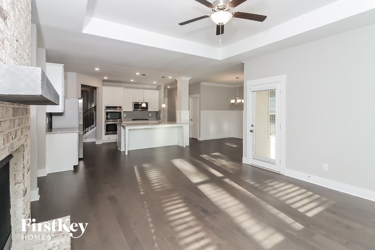 85 Crestbrook Way - Photo 4 of 15