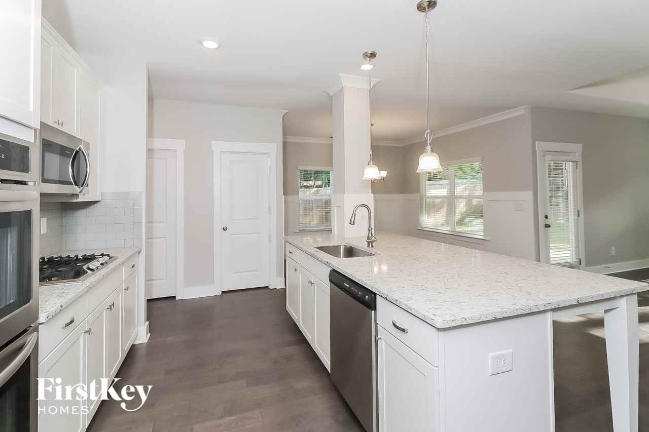 85 Crestbrook Way - Photo 7 of 15