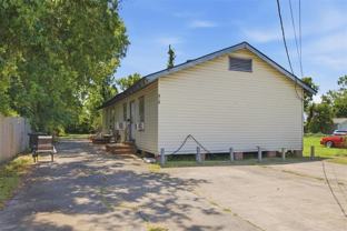 915 N Blake St - Photo 1 of 1