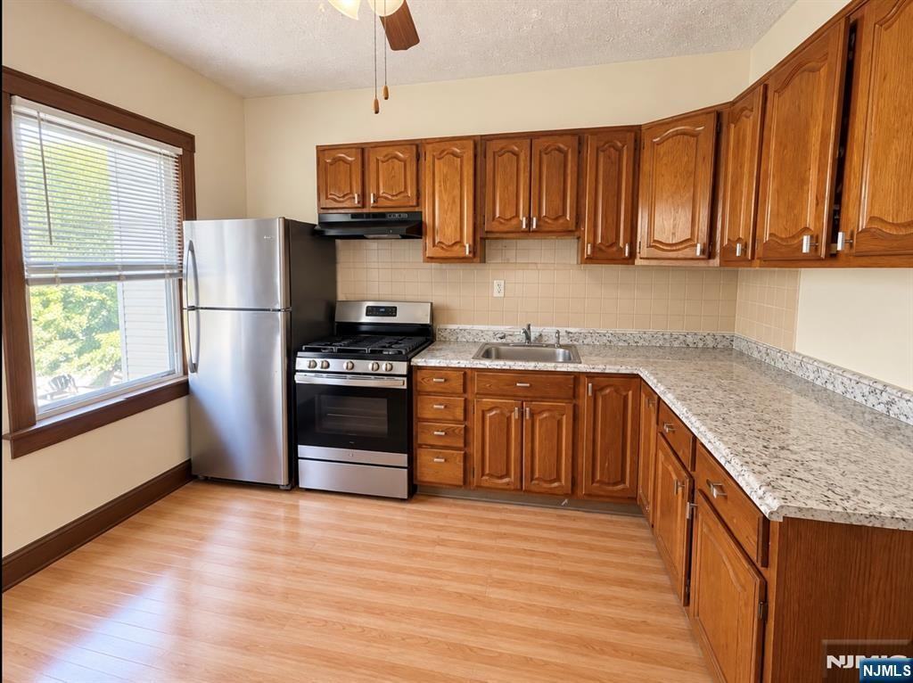148 Nelson Ave - Photo 2 of 6