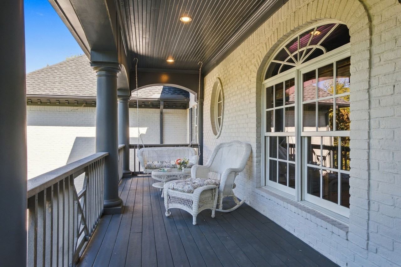 937 Travelers Ct - Photo 3 of 50