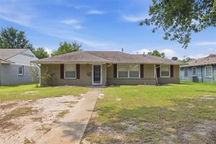 1906 19th St - Photo 1 of 1