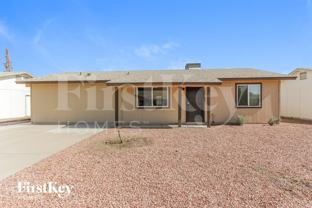 14 W Kerry Ln - Photo 1 of 1