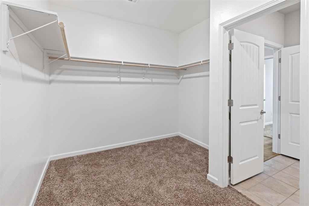 4621 E Ridge Rd - Photo 4 of 16