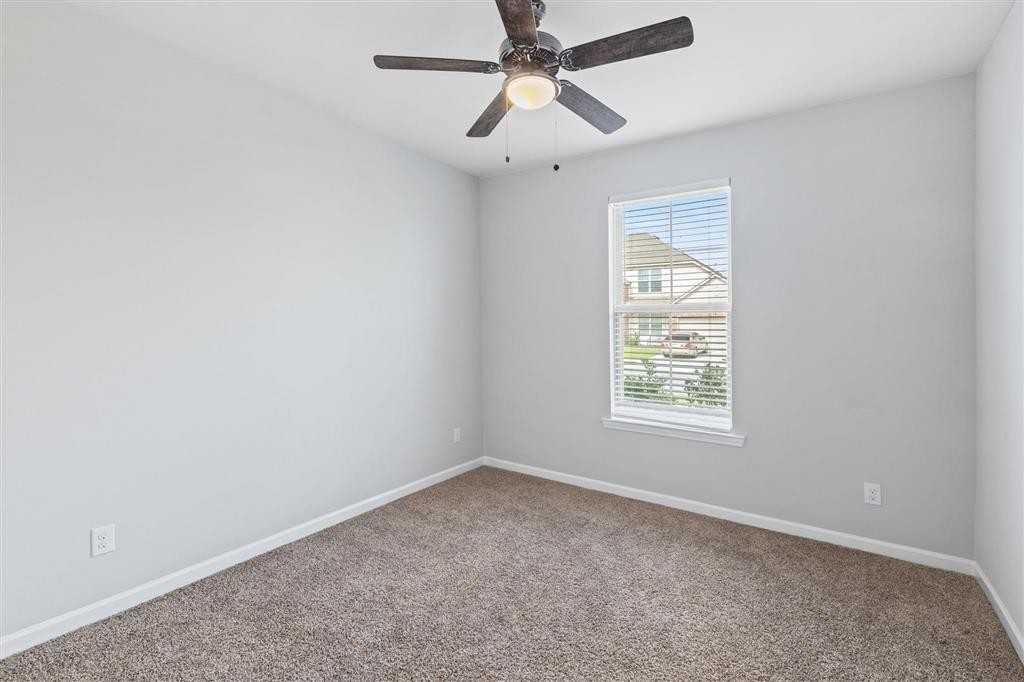 4621 E Ridge Rd - Photo 7 of 16