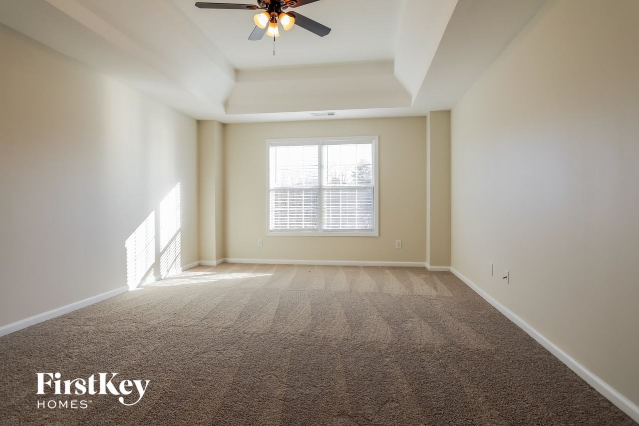 3711 Spring Creek Cir - Photo 6 of 15